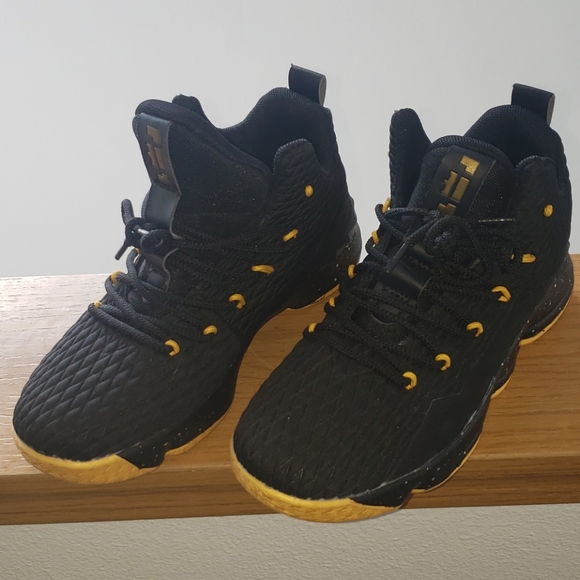 Other - Boys size 5
